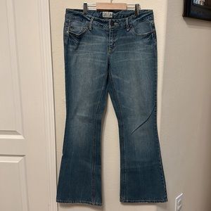 Aero jeans 7/8 short hairy flare
